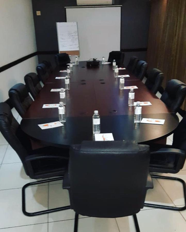 פאלאבורווה Cajori Hotel מראה חיצוני תמונה