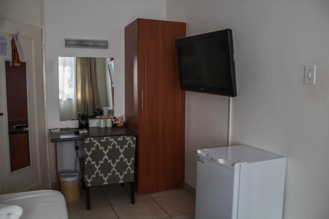 פאלאבורווה Cajori Hotel מראה חיצוני תמונה